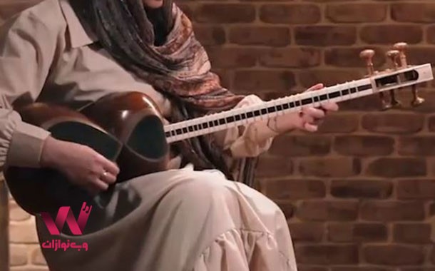 نحوه صحیح نشستن هنگام نواختن تار